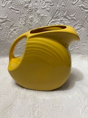 Rare Vintage Fiesta Yellow Disc Pitcher - Sunny Yellow Ceramic Jug